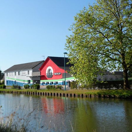 La Peniche Hotel Pierrefitte-sur-Loire Екстериор снимка