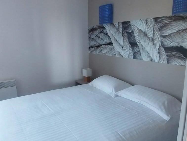 La Peniche Hotel Pierrefitte-sur-Loire Екстериор снимка